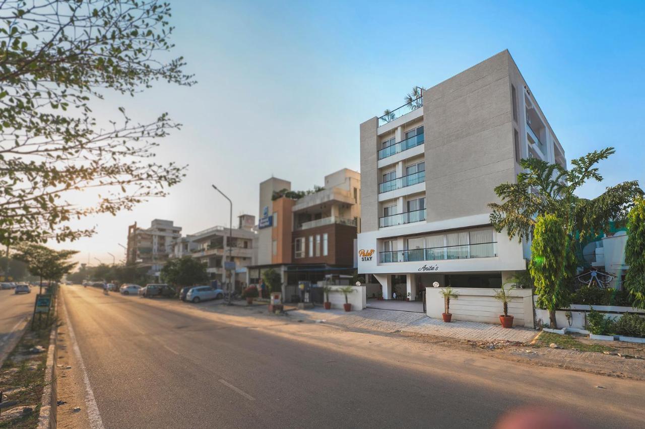 Palm Stay - Studios & Rooms Jaipur Bagian luar foto