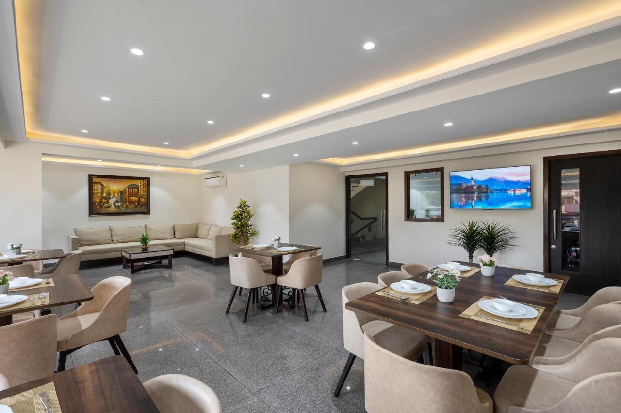 Palm Stay - Studios & Rooms Jaipur Bagian luar foto